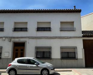 Vista exterior de Casa o xalet en venda en Mora amb Aire condicionat i Terrassa