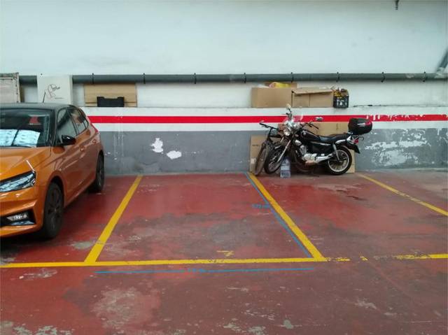 Garaje en Alquiler en Carrer de Pujades, 13 en El Parc i la Llacuna del Poblenou