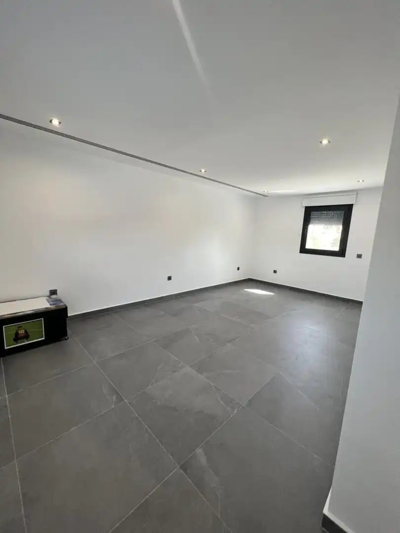 Casa o chalet de alquiler en Avenida Calzada Duquesa Isabel, 8, Centro - Calzada - Cabo Noval Casa o chalet de alquiler en Avenida Calzada Duquesa Isabel, 8, Centro - Calzada - Cabo Noval