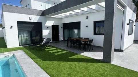 Casa o xalet de lloguer a Avenida Calzada Duquesa Isabel, 8, Centro - Calzada - Cabo Noval, Cádiz - imatge 2 Foto 2 de Casa o xalet de lloguer a Avenida Calzada Duquesa Isabel, 8, Centro - Calzada - Cabo Noval, Cádiz