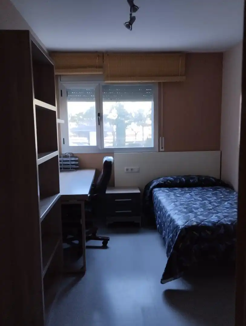 Room in Avinguda dels Països Catalans, 25, Sant Pere i Sant Pau Room in Avinguda dels Països Catalans, 25, Sant Pere i Sant Pau