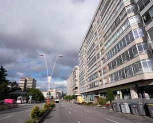 Vista exterior de Pis en venda en Vigo  amb Balcó