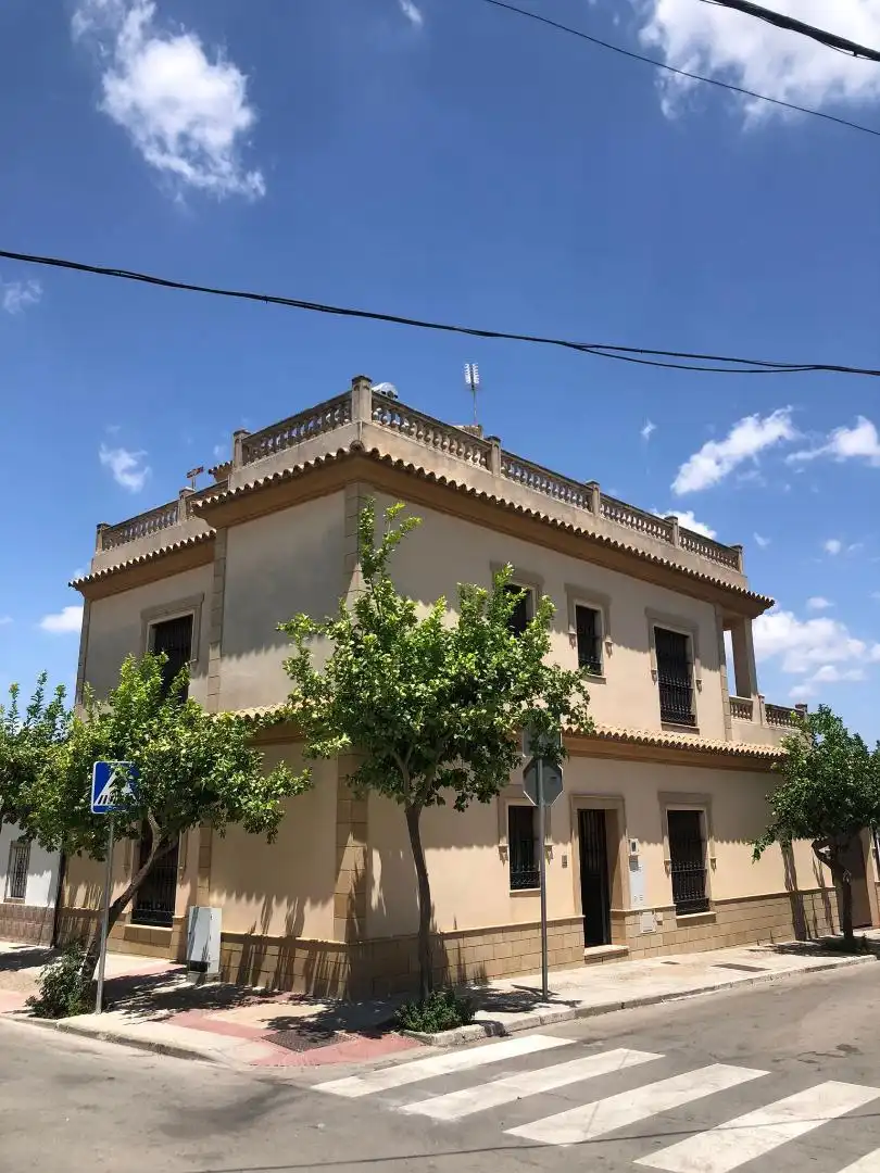 Außenansicht von Einfamilien-Reihenhaus zum Verkauf in San José del Valle mit Klimaanlage, Terrasse und Balkon