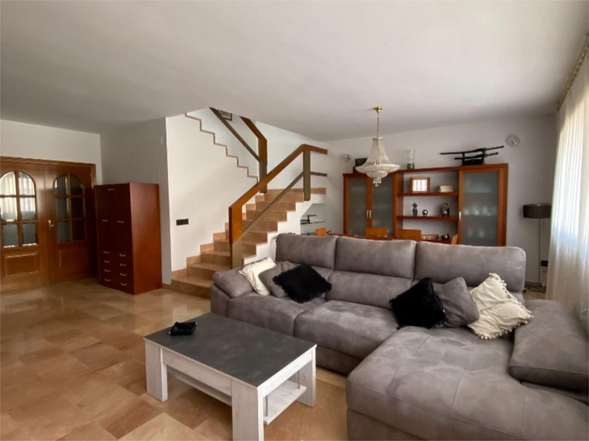 Sala d'estar de Casa adosada en venda en  Lleida Capital amb Aire condicionat, Terrassa i Traster