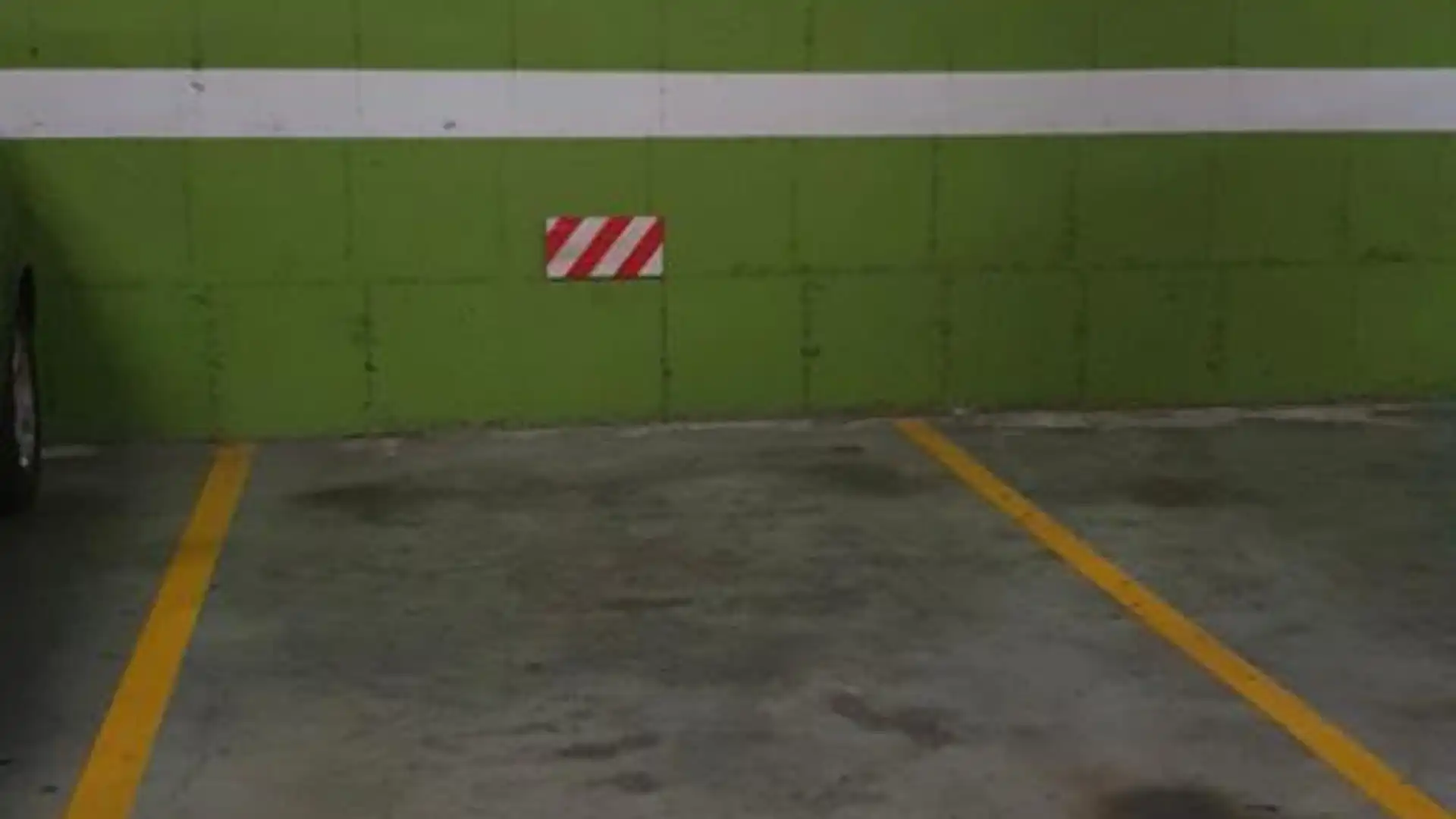 Garaje en venta en Avenida de Cadiz, 66, Barrio de Zaidín Parking de Garaje en venta en Granada Capital