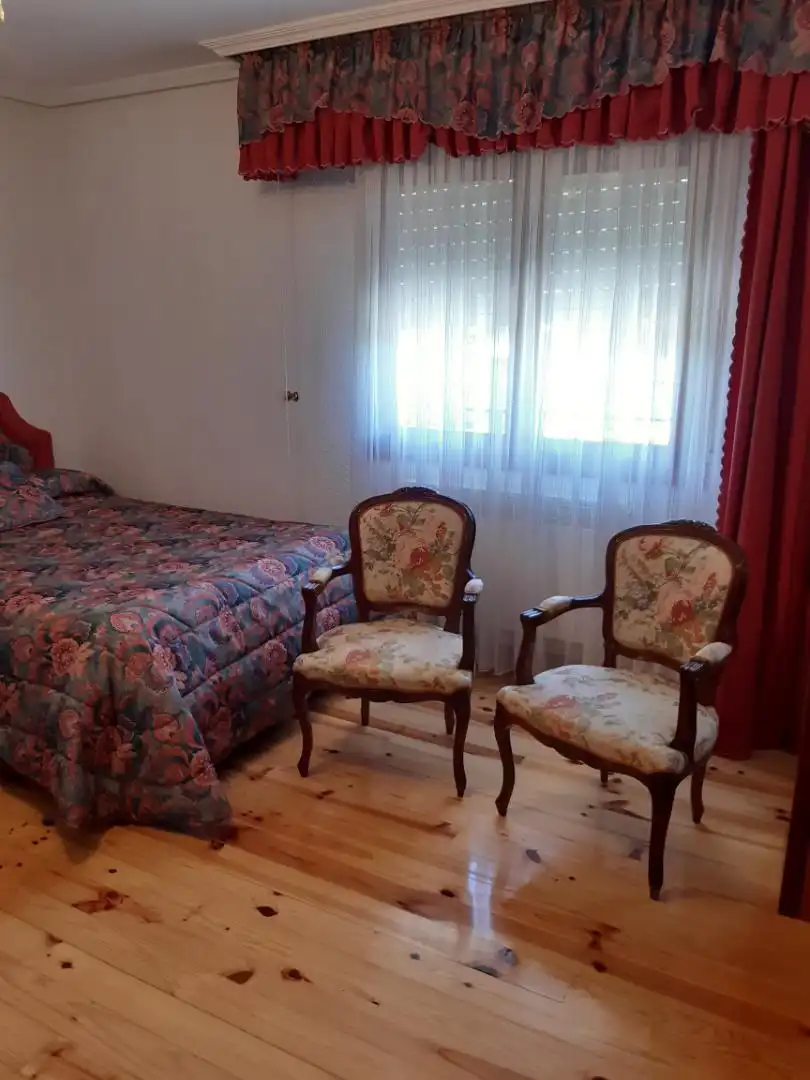 Piso en venta en Frías Habitación de Piso en venta en Frías con Calefacción, Jardín privado y Parquet