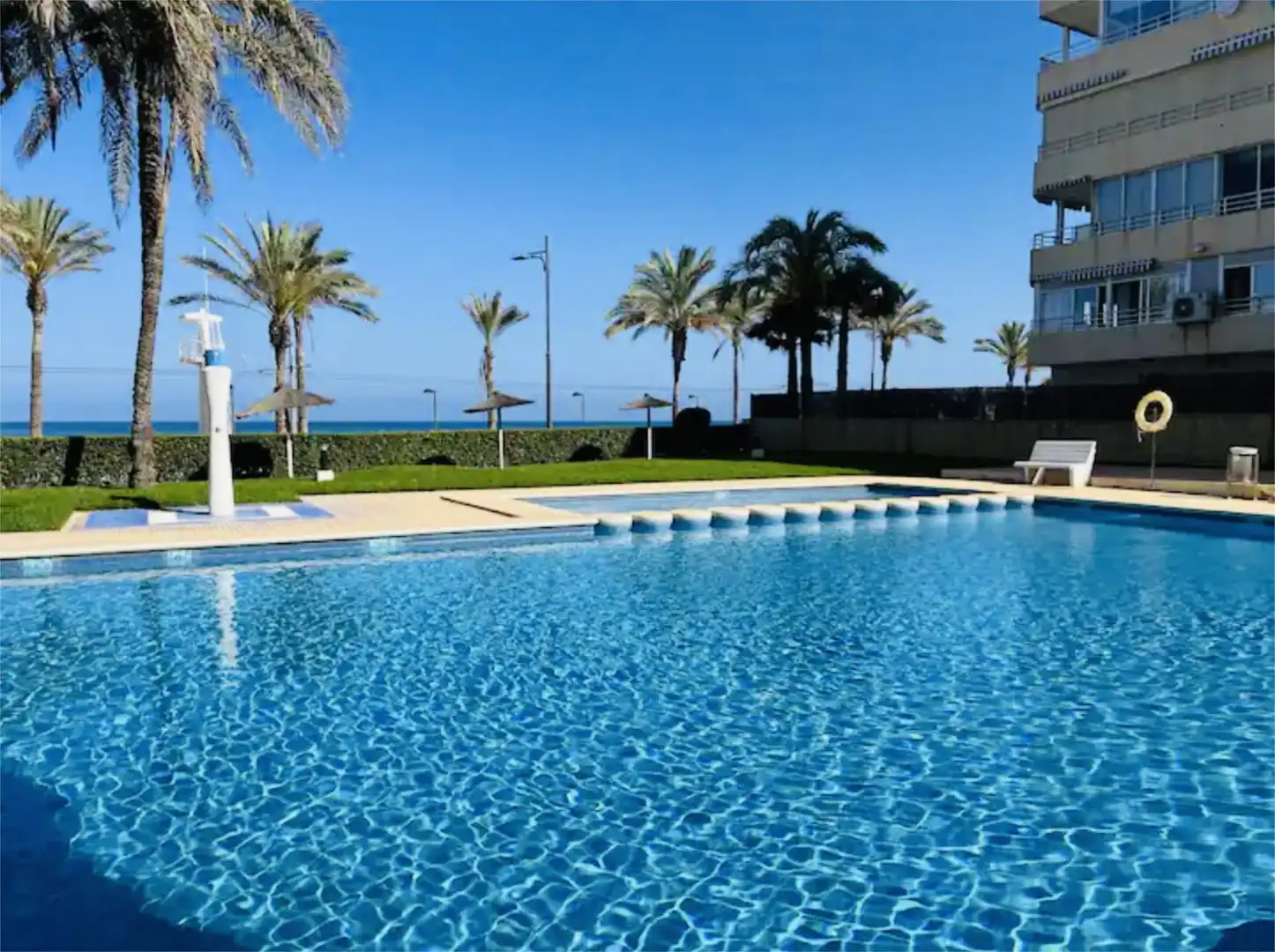 Apartamento de alquiler en Carrer Doctor Severo Ochoa, 1, Playa Muchavista Piscina de Apartamento de alquiler en El Campello con Aire acondicionado, Piscina y Amueblado