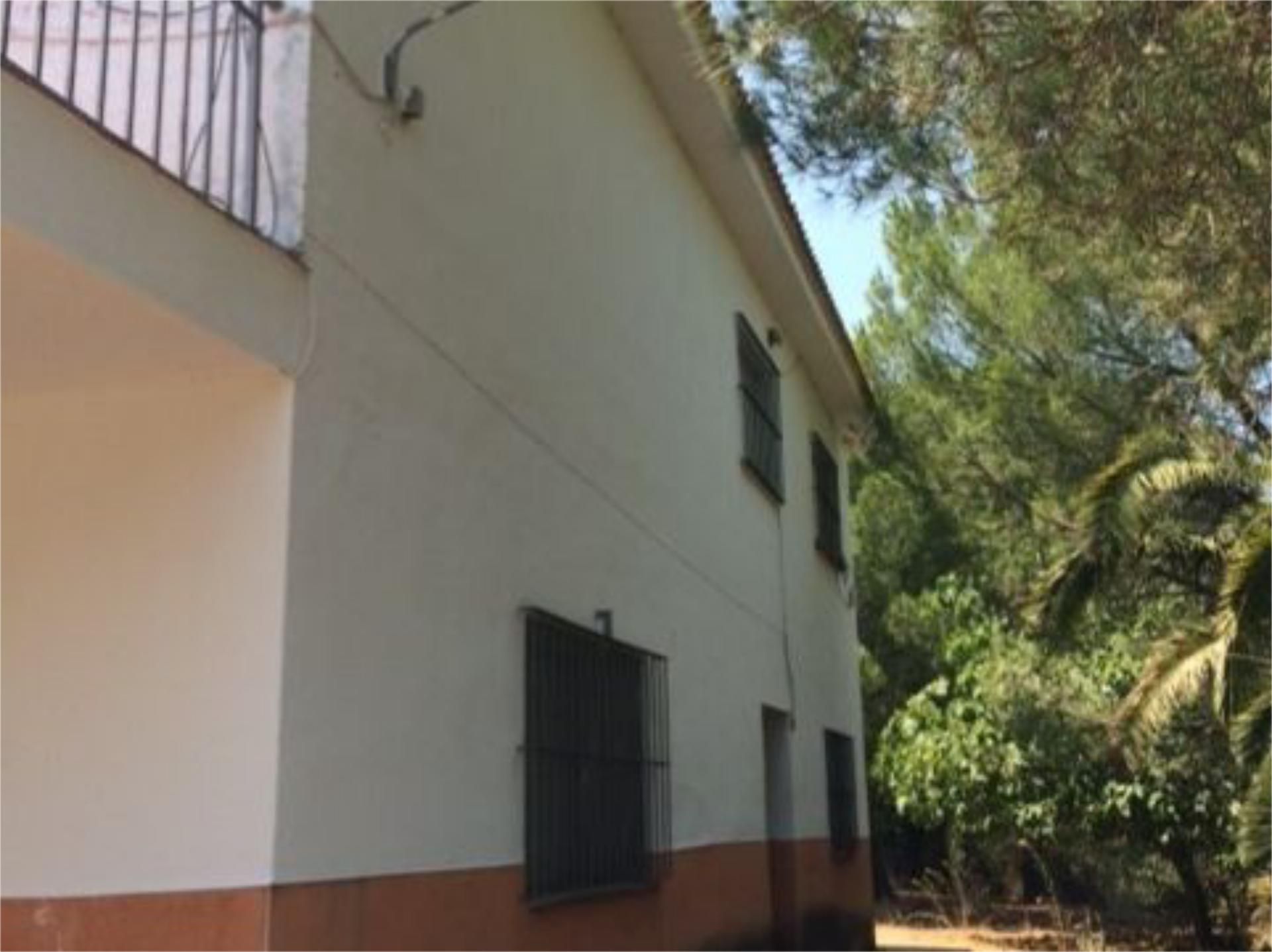 Vista exterior de Casa o xalet en venda en Cáceres Capital amb Terrassa