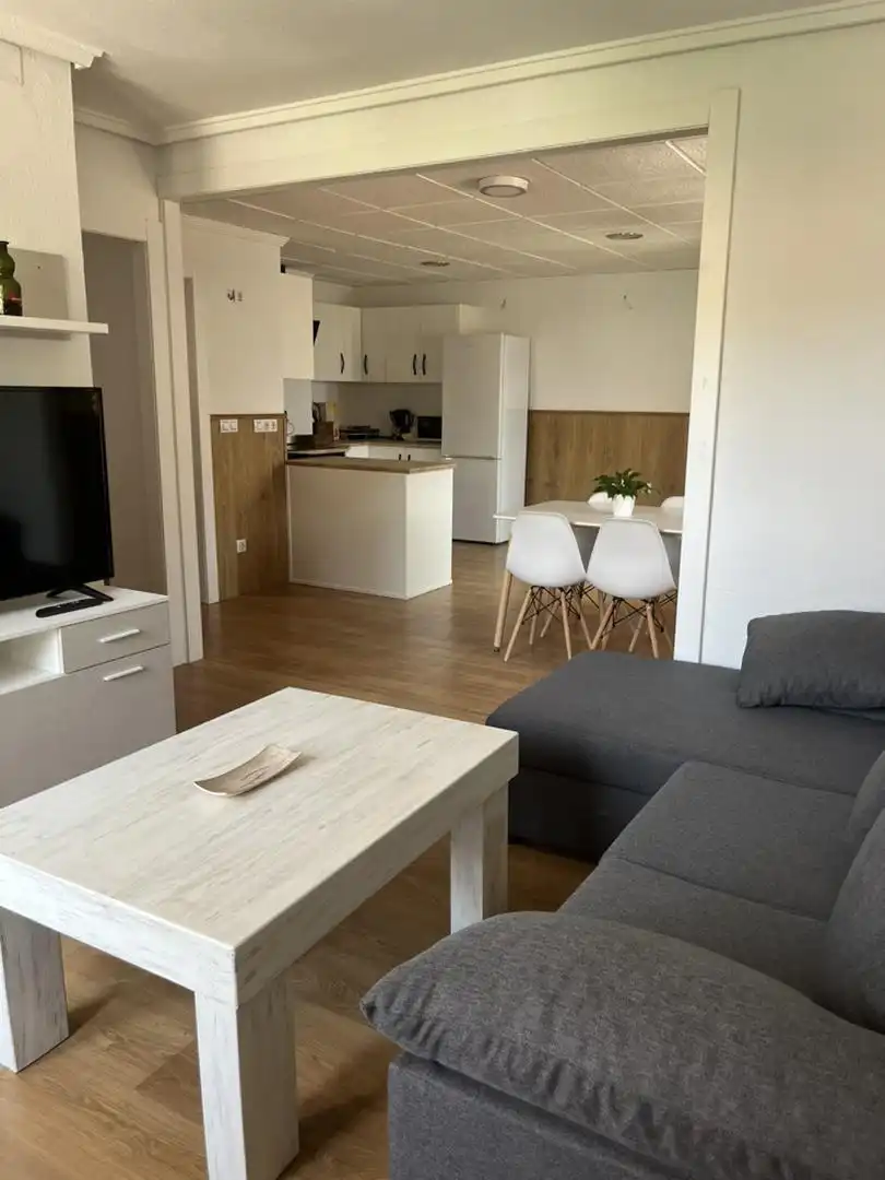 Sala de estar de Piso de alquiler en La Puerta de Segura con Calefacción, Amueblado y Horno