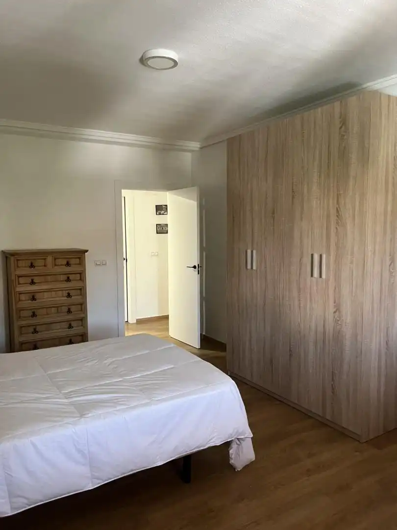 Habitación de Piso de alquiler en La Puerta de Segura con Calefacción, Amueblado y Horno