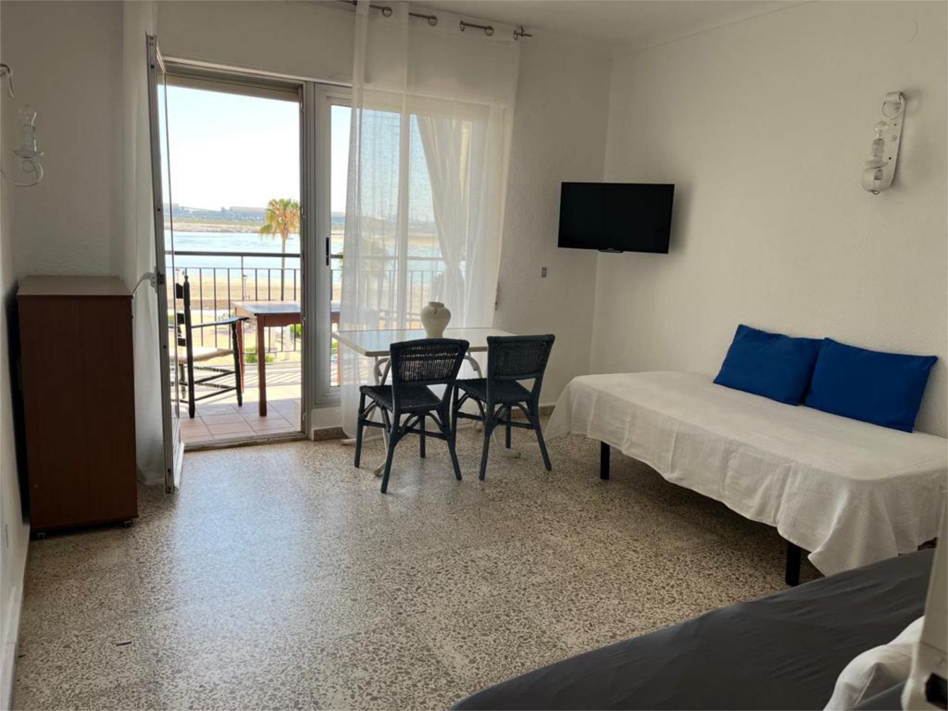 Bedroom of Study to rent in Punta Umbría  with Terrace, Washing machine and Microwave