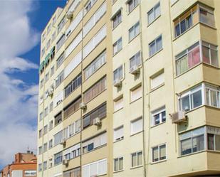 Exterior view of Flat for sale in  Zaragoza Capital  with Balcony