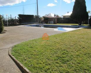 Swimming pool of Residential for sale in Sariegos