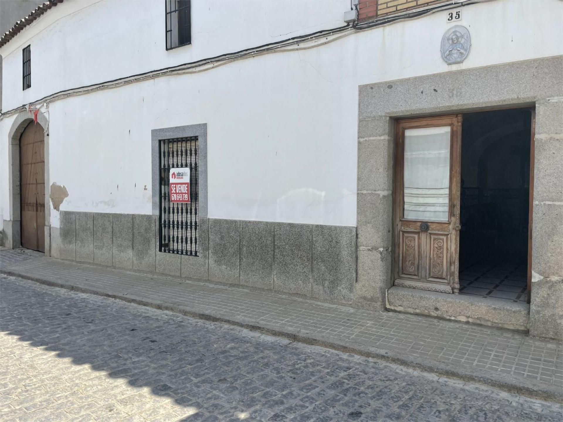 Vista exterior de Casa adosada en venda en Hinojosa del Duque