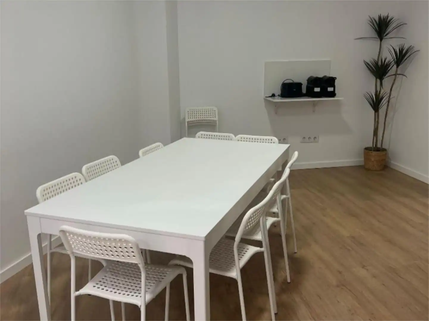 Zimmer in Carrer de Girona, 50, Barri Mion - Puigberenguer Esszimmer von Wohnung zur untervermieten in Manresa mit Klimaanlage, Heizung und Parkett