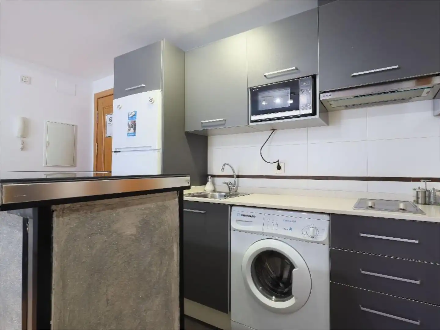 Flat for sale in Calle Segunda de Miraflores, 13, Campo de la Verdad - Miraflores Kitchen of Flat for sale in Córdoba Capital with Air Conditioner