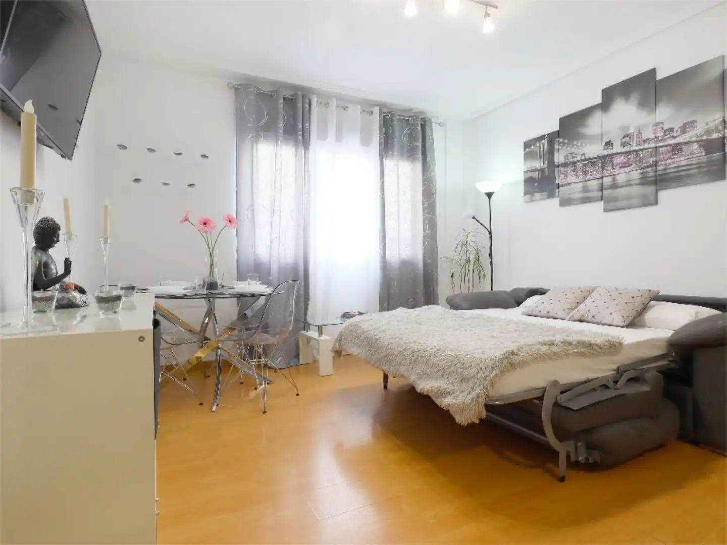 Flat for sale in Calle Segunda de Miraflores, 13, Campo de la Verdad - Miraflores Bedroom of Flat for sale in Córdoba Capital with Air Conditioner