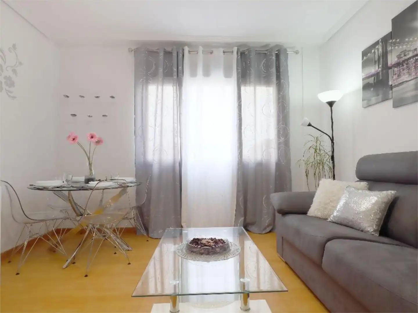 Flat for sale in Calle Segunda de Miraflores, 13, Campo de la Verdad - Miraflores Living room of Flat for sale in Córdoba Capital with Air Conditioner