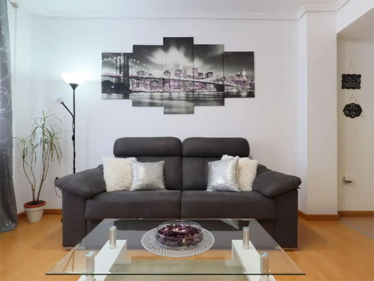 Flat for sale in Calle Segunda de Miraflores, 13, Campo de la Verdad - Miraflores Living room of Flat for sale in Córdoba Capital with Air Conditioner