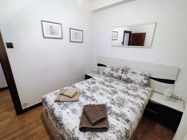Piso en Venta en Calle de la Paz, 28 en Paseo Sagasta