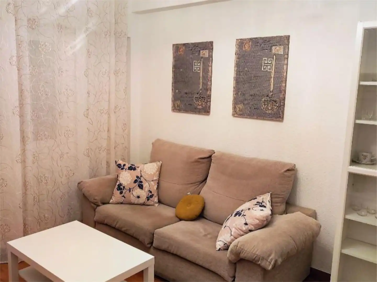 Piso en venta en Calle de la Paz, 28, Paseo Sagasta Piso en venta en Calle de la Paz, 28, Paseo Sagasta
