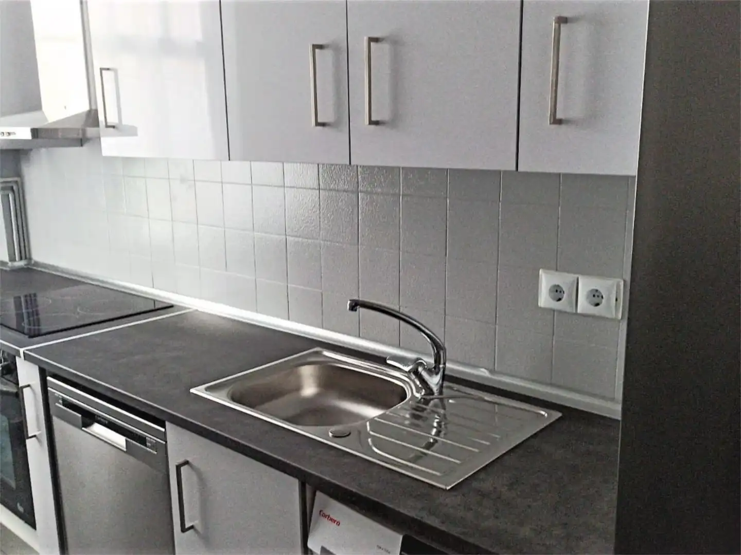 Piso en venta en Calle de la Paz, 28, Paseo Sagasta Piso en venta en Calle de la Paz, 28, Paseo Sagasta