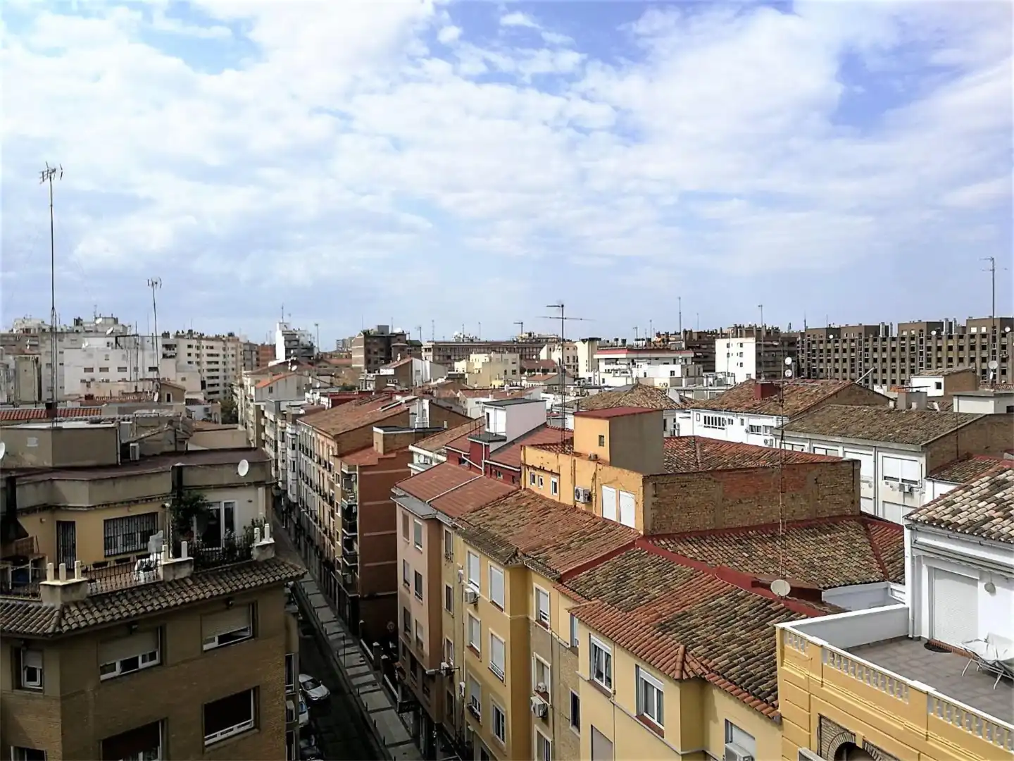 Piso en venta en Calle de la Paz, 28, Paseo Sagasta Piso en venta en Calle de la Paz, 28, Paseo Sagasta