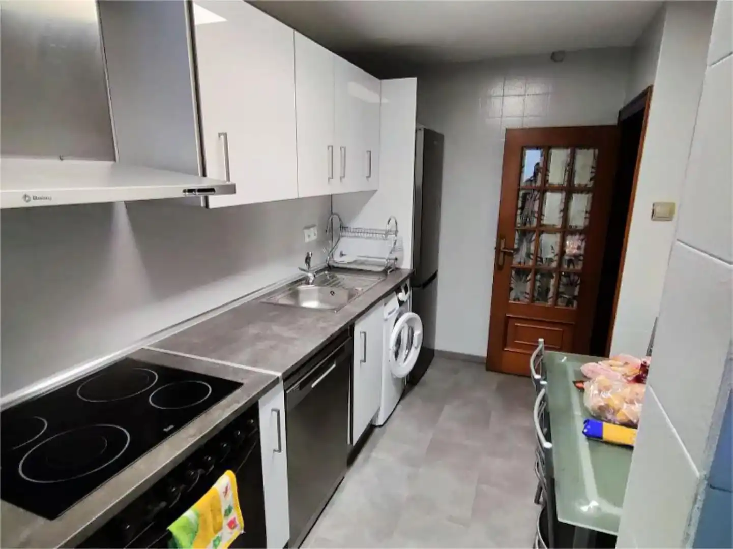 Piso en venta en Calle de la Paz, 28, Paseo Sagasta Piso en venta en Calle de la Paz, 28, Paseo Sagasta