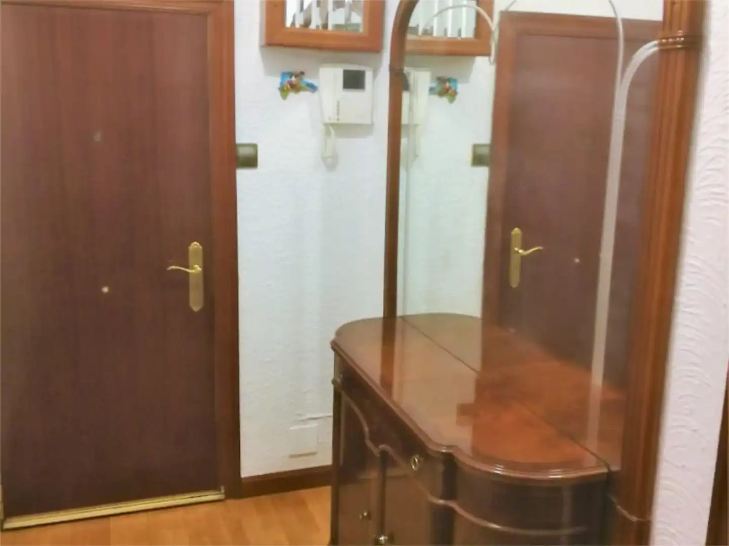 Piso en venta en Calle de la Paz, 28, Paseo Sagasta Piso en venta en Calle de la Paz, 28, Paseo Sagasta