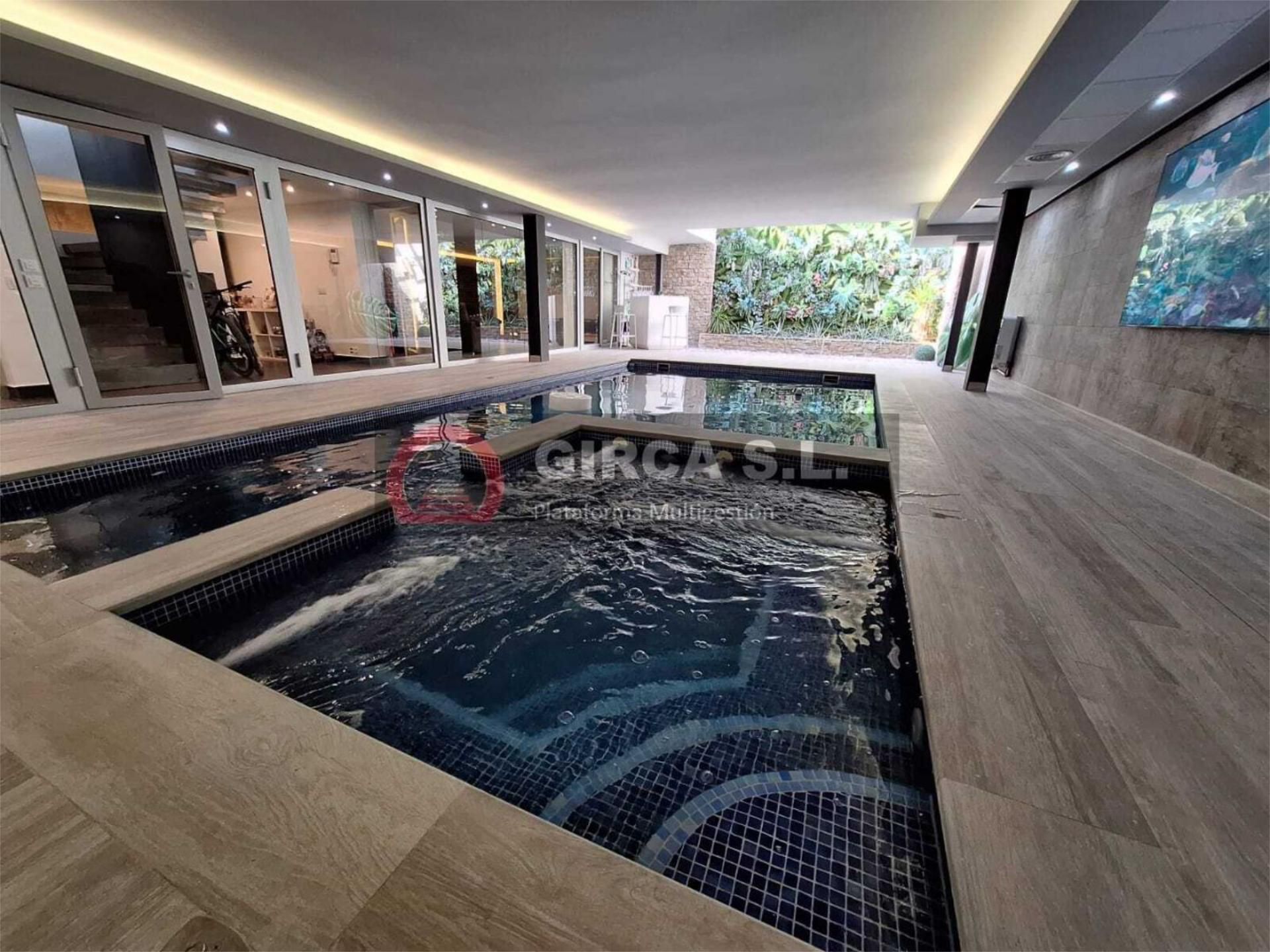 House or chalet for sale in Avinguda D'hagunia, 18, La Vall d'Uixó Swimming pool of House or chalet for sale in La Vall d'Uixó with Air Conditioner, Terrace and Swimming Pool