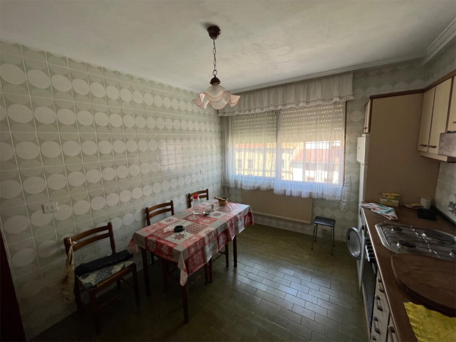 Kitchen of Flat for sale in Cerezo de Río Tirón  with Storage room, Swimming Pool and Furnished