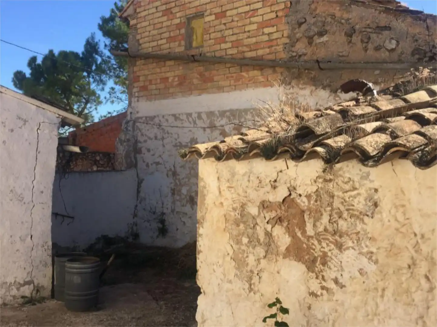 Ground floor for sale in Calle Puerta Sol, 1, Castillo de Garcimuñoz Exterior view of Ground floor for sale in Castillo de Garcimuñoz