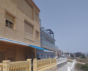 Vista exterior de Casa adosada en venda en Torrevieja amb Terrassa