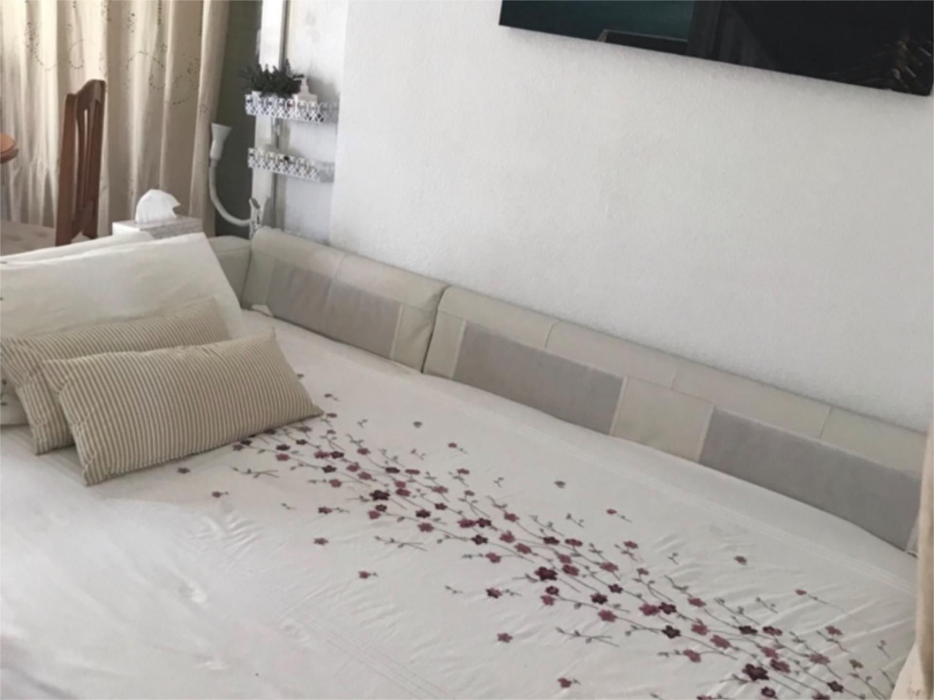 Habitación de Apartamento de alquiler en Alcalà de Xivert con Aire acondicionado, Calefacción y Jardín privado