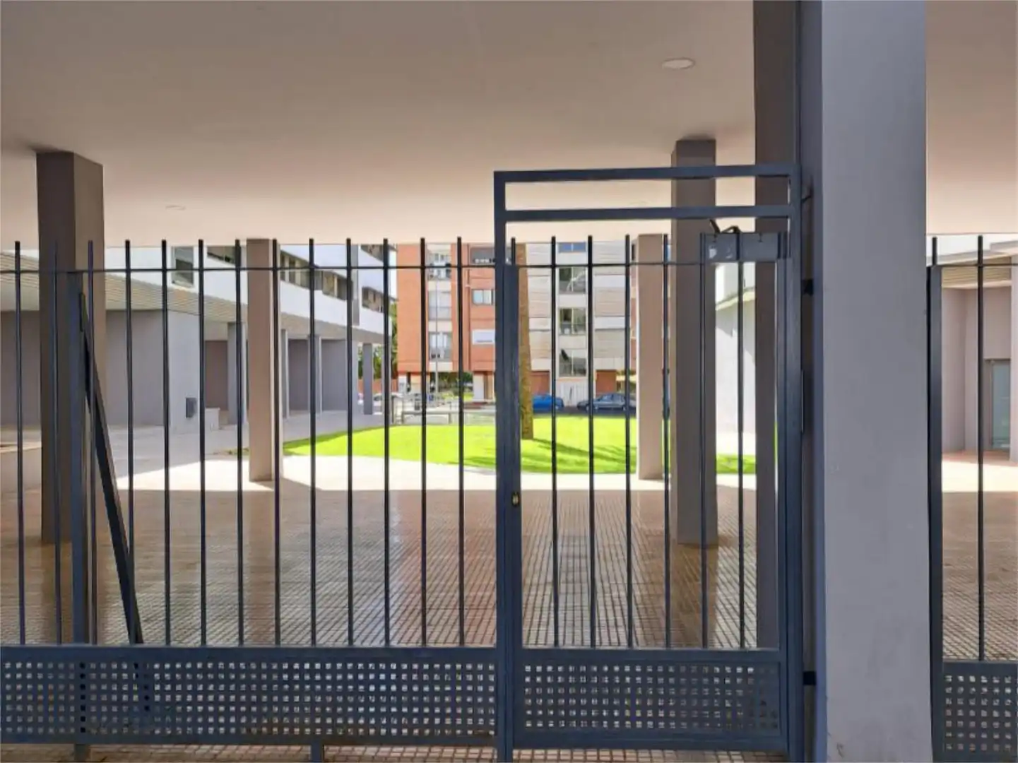 Piso en venta en Calle Baleares, 8, Tres Ventanas Piso en venta en Huelva Capital