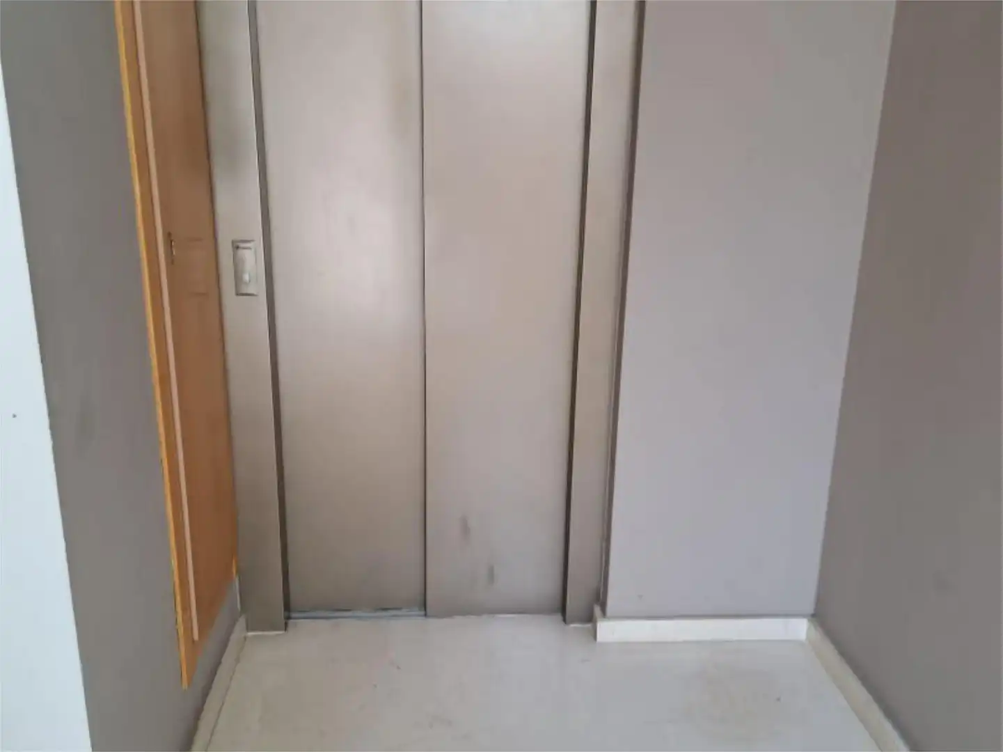 Piso en venta en Calle Baleares, 8, Tres Ventanas Piso en venta en Huelva Capital