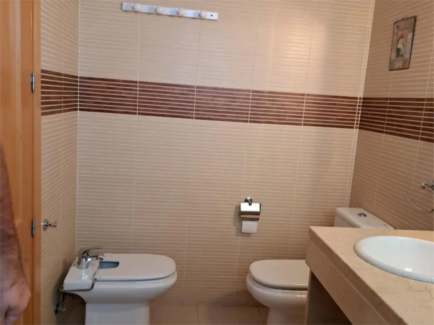Piso en venta en Calle Baleares, 8, Tres Ventanas Baño de Piso en venta en Huelva Capital