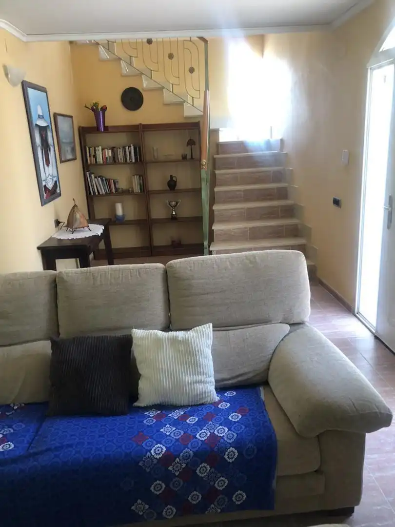 Sala d'estar de Casa o xalet de lloguer en Castellón de la Plana / Castelló de la Plana amb Calefacció, Jardí privat i Terrassa
