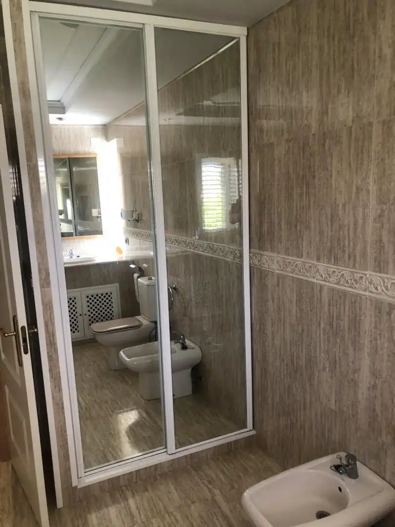 Bany de Casa o xalet de lloguer en Castellón de la Plana / Castelló de la Plana amb Calefacció, Jardí privat i Terrassa