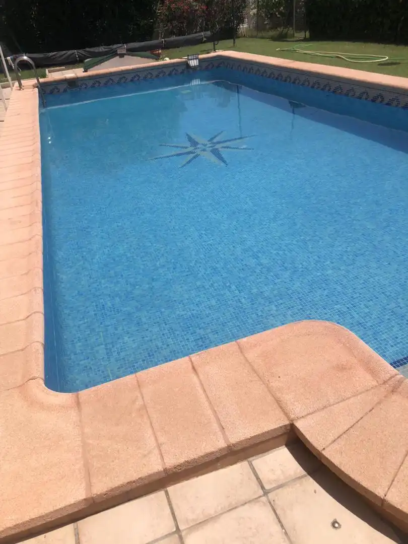 Piscina de Casa o xalet de lloguer en Castellón de la Plana / Castelló de la Plana amb Calefacció, Jardí privat i Terrassa