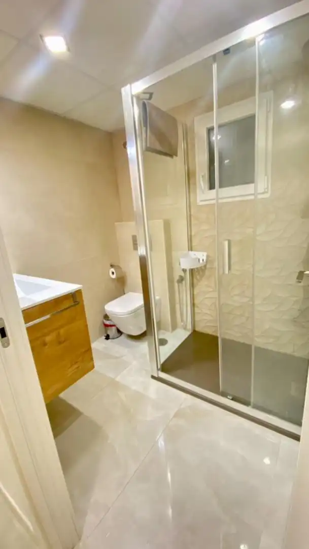 Habitación en Calle Manuel Altolaguirre, 18, Girón - Las Delicias Baño de Piso para compartir en Málaga
