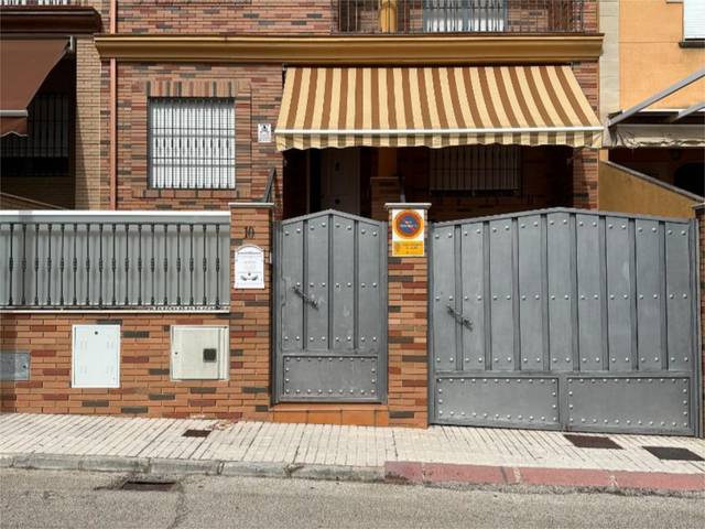 Casa adosada en Venta en Calle Hortensia, 10 en San Gonzalo
