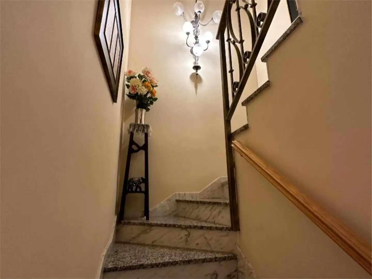 Casa adosada en venta en Calle Hortensia, 10, San Gonzalo Casa adosada en venta en Linares con Aire acondicionado, Terraza y Balcón