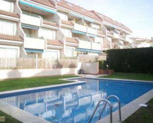 Exterior view of Flat to rent in Nigrán  with Terrace, Swimming Pool and Balcony