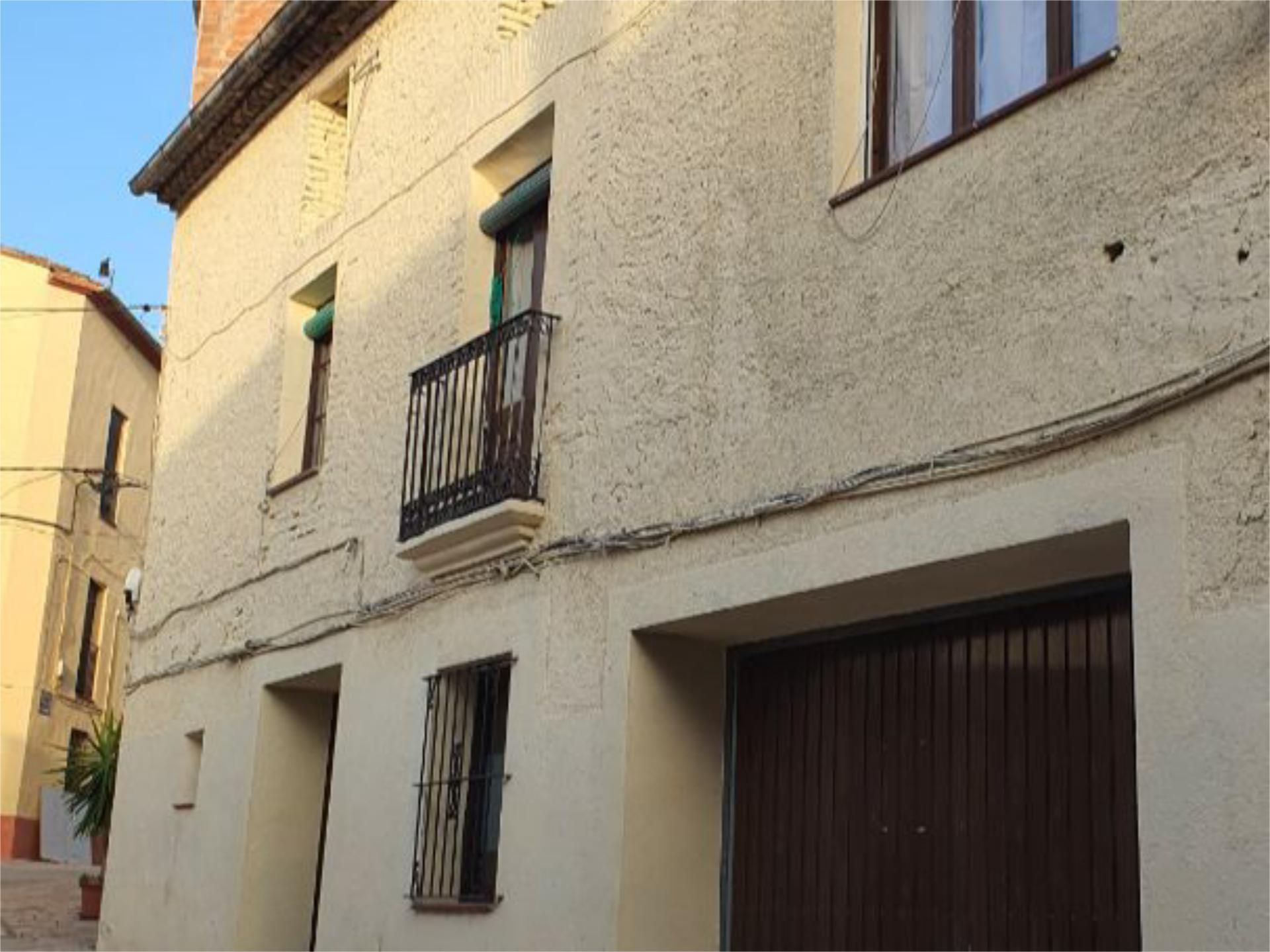 Vista exterior de Casa adosada en venda en Els Guiamets amb Terrassa i Balcó