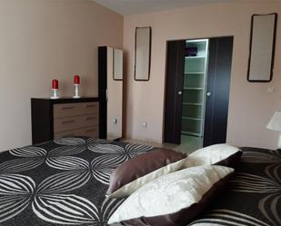 Bedroom of Flat for sale in Ugíjar  with Air Conditioner and Balcony