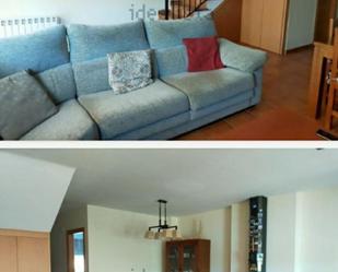 Sala d'estar de Casa adosada en venda en Toràs amb Terrassa