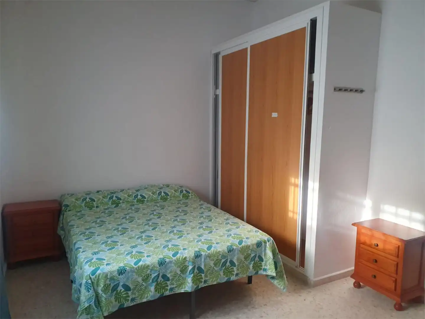 Habitación en Barrio San Rafael, 8, La Paz Habitación de Piso para compartir en Alcalá de Guadaira con Aire acondicionado, Calefacción y Jardín privado
