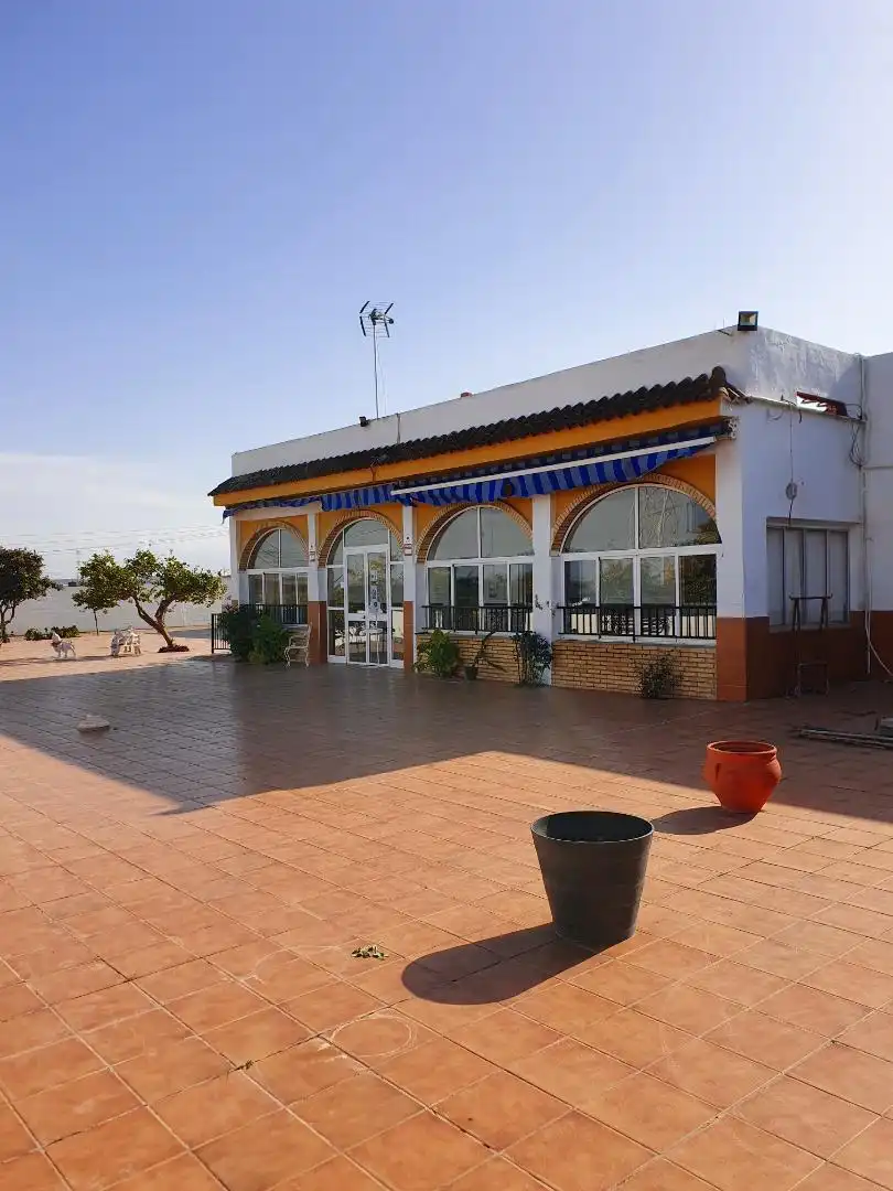 Habitación en Barrio San Rafael, 8, La Paz Piso para compartir en Alcalá de Guadaira con Aire acondicionado, Calefacción y Jardín privado