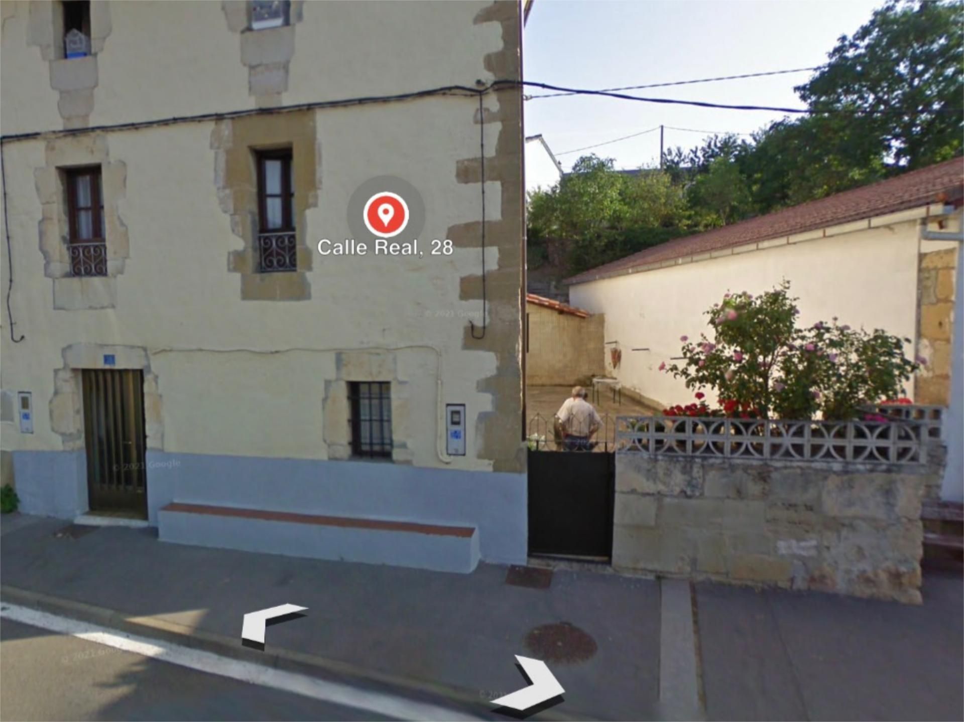 Außenansicht von Country house zum verkauf in Valdegovia / Gaubea mit Terrasse